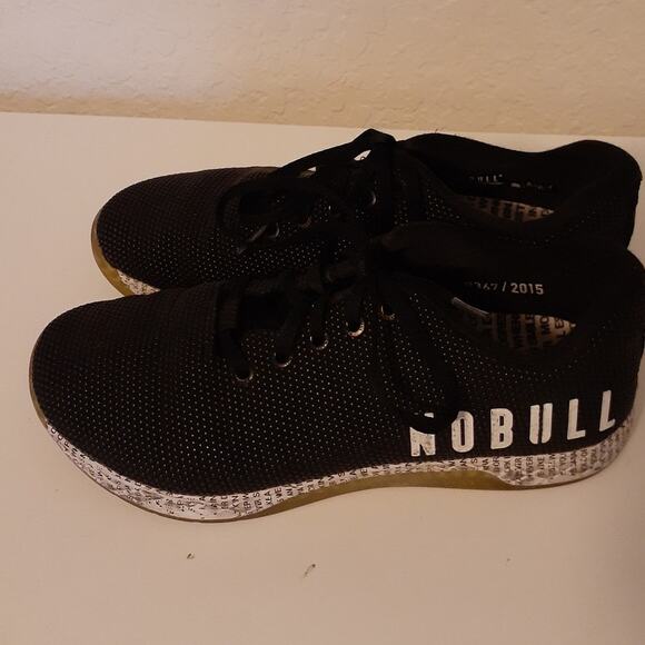 NOBULL Ladies Black White Graffiti Script Training Sneakers Trainers Ladies 8 - Picture 3 of 6